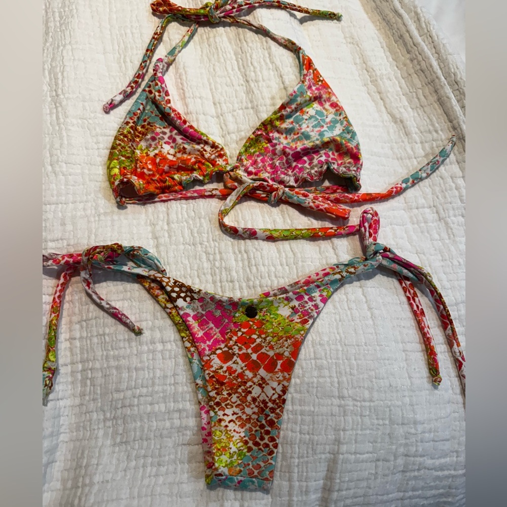Colorful Snake Skin Bikini Set - Picture 6 of 8